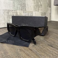 Women’s Prada Black Sunglasses