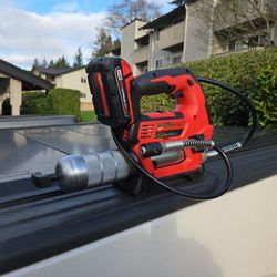 Milwaukee Grease Gun M18