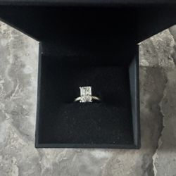 2 Carat Diamond Ring