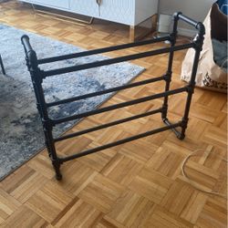 Rustic Pipe Shoe Rack 