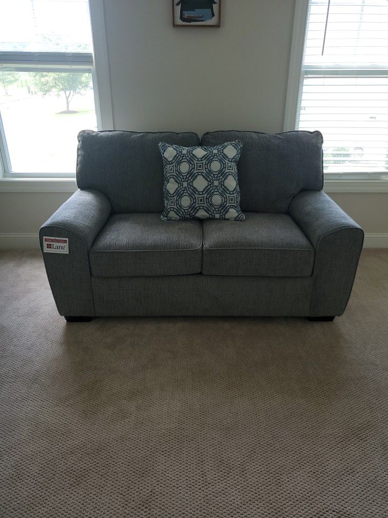 Loveseat, New