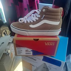 VANS 
