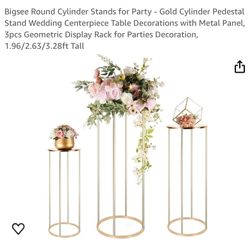 Gold Cylinder Pedestal