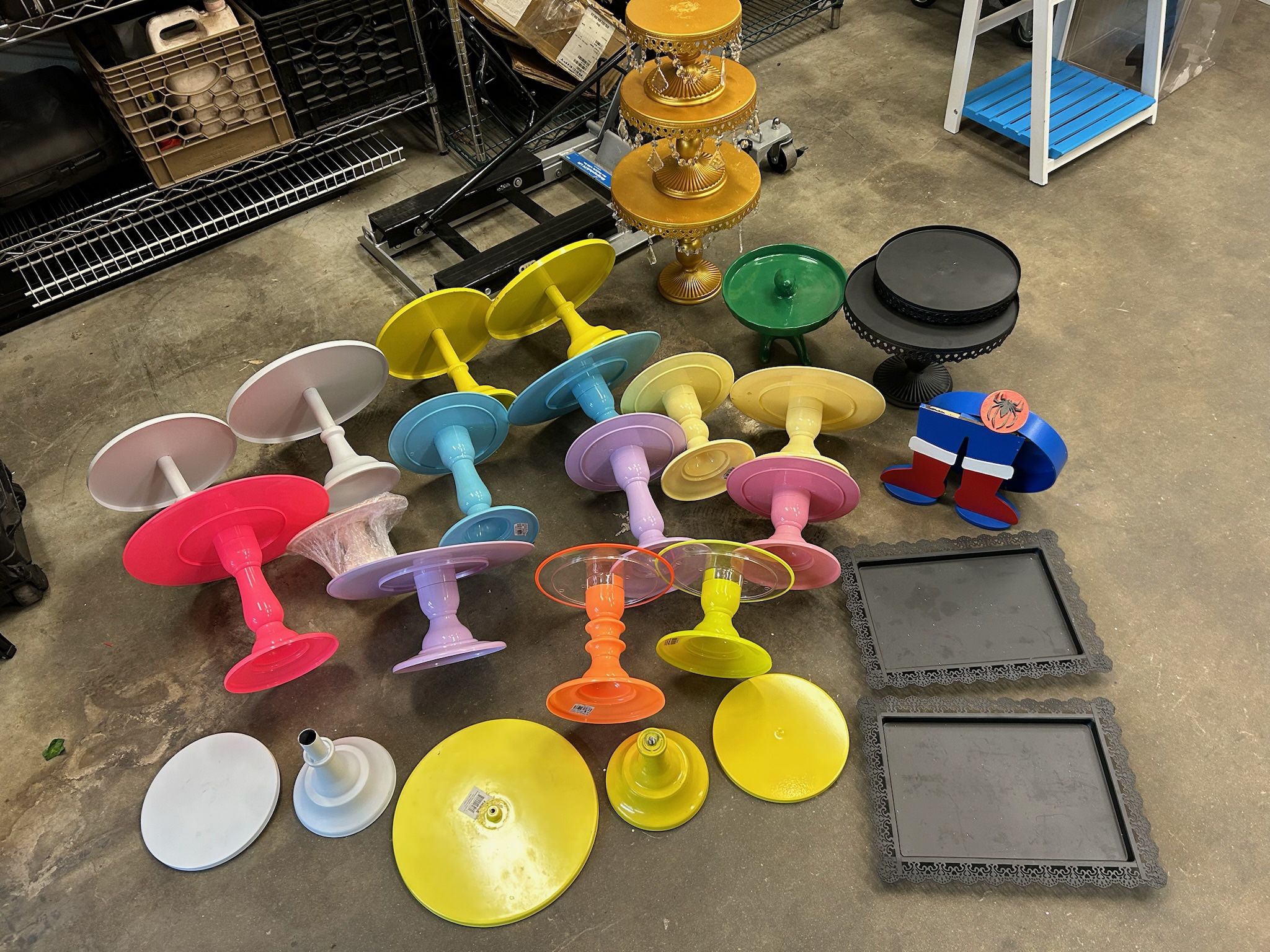 Cake Dessert Stands - READ