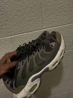 Mens Nike Size 8.5