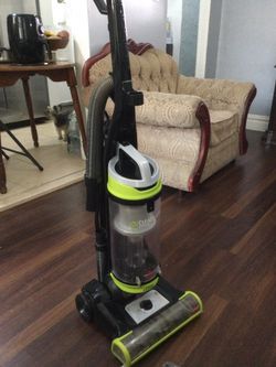 Bissell Vacuum Cleaner 