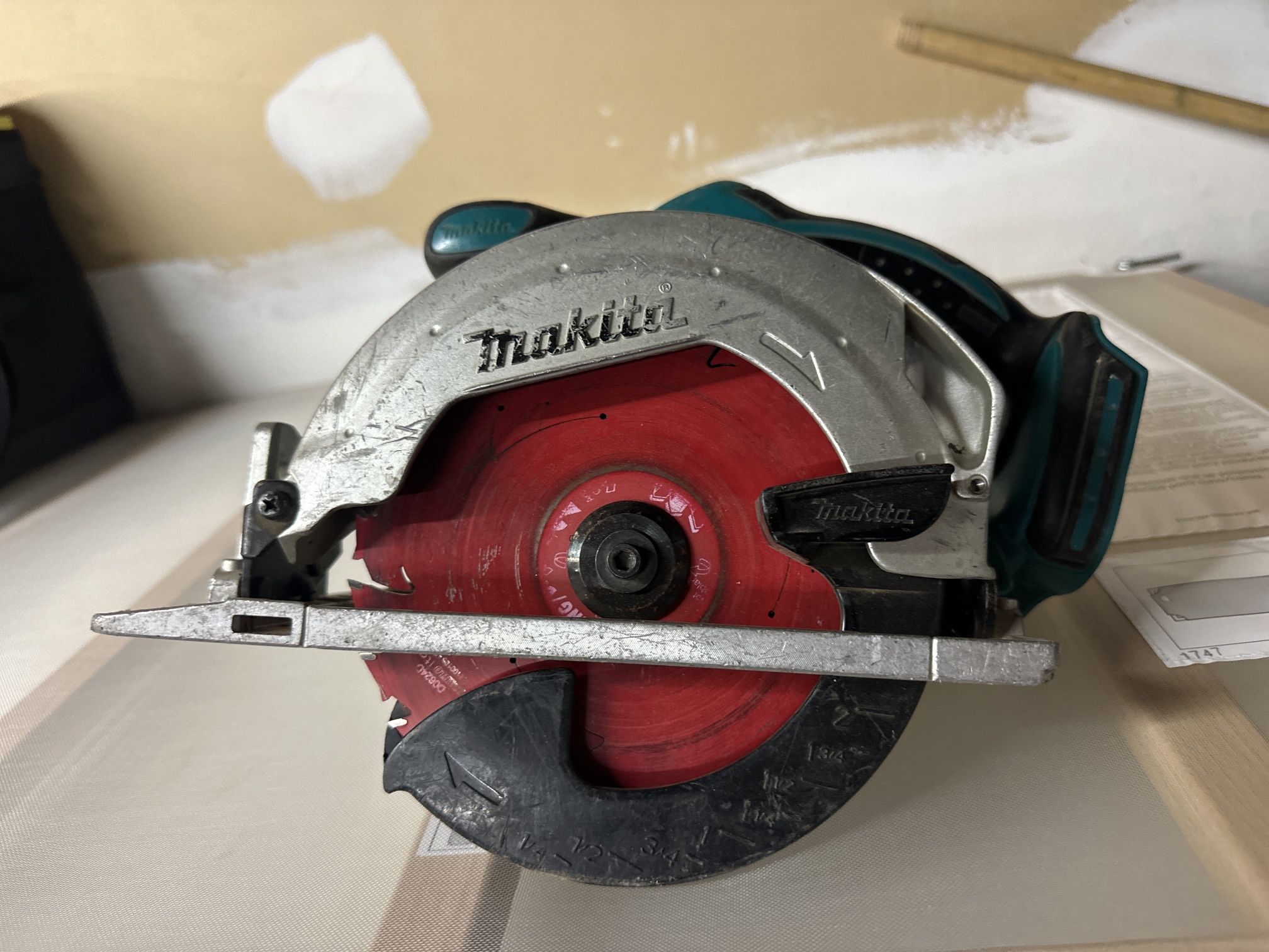 Makita Skillsaw