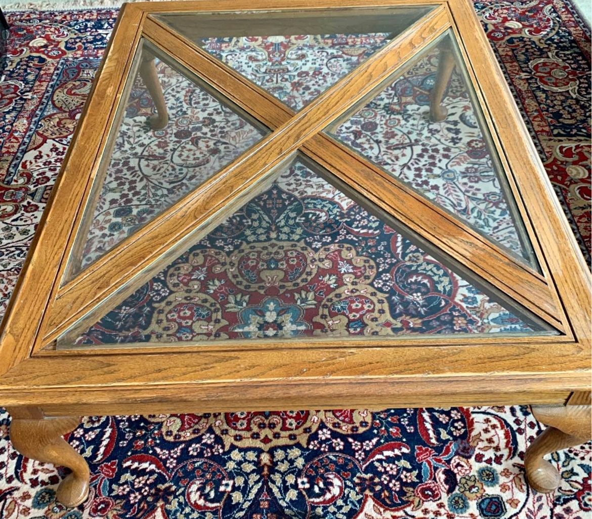 Coffee table Glass & Wood $35