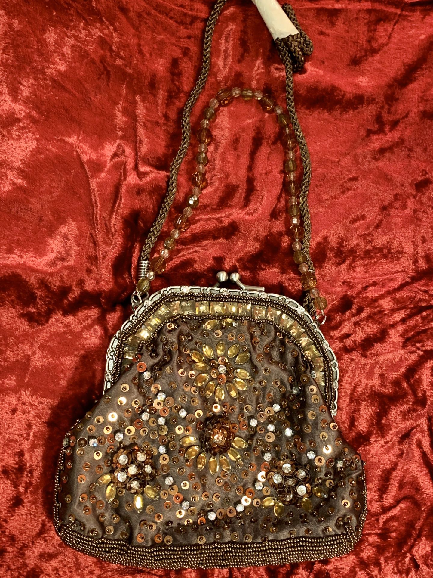 Preston & York Vintage Brown Beaded Sequin Evening Bag for Sale in  Nashville, TN - OfferUp