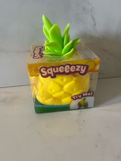 Pineapple 🍍 Sunny days Squeeezy
