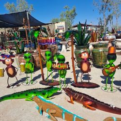 🎃Fall Sale up to 30%OFF🎃Metal Yard Art 🌵Imports🌵POTTERY🌵RETAIL* WHOLESALE🤩