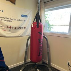 Heavy Bag With Stand And Anchor