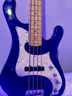 Dean Bass Guitar