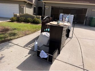 Free yard sale