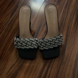 Women’s Heels Black Rhinestone $1.00  Size 8