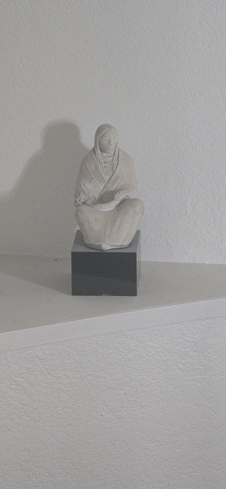 **pending Sale Austin Prod Inc Plaster Figure of a Native American Woman