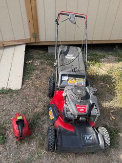 Self propelled lawnmower craftsman
