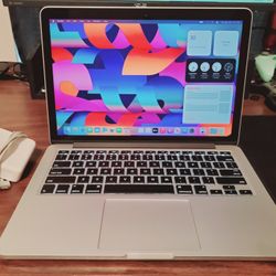 Apple MacBook Pro Laptop. Updated MacOS, 15