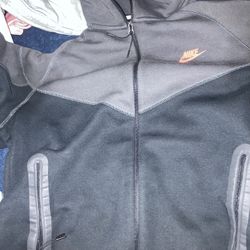 Nike Tech 
