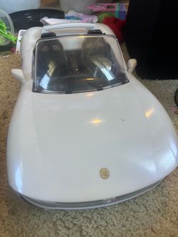 Monster high/ Barbie car