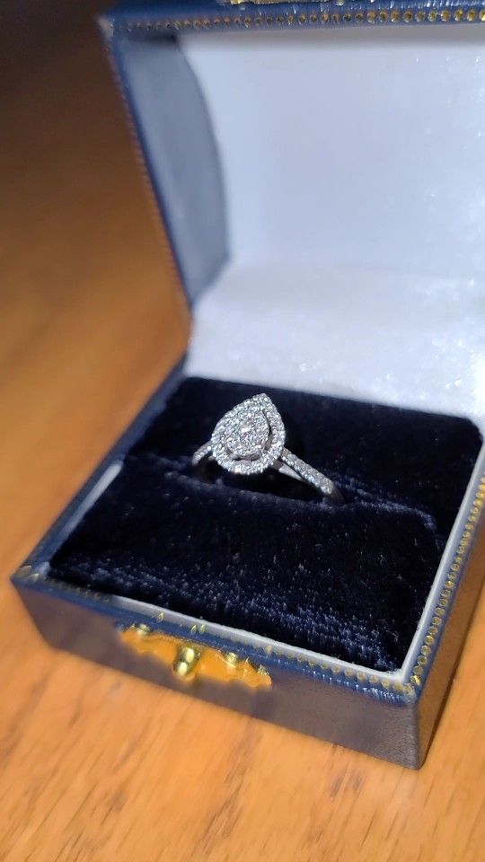 Engagement Ring 14k White Gold 1/2 Carat Pear Cut Dimond Size 6.5 