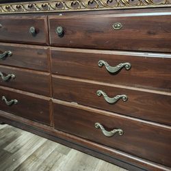 Free!! King Size Bedroom Set