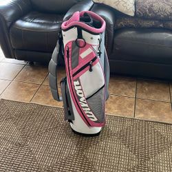 Wilson, Ladies Golf Bag In Really Good Conditions.