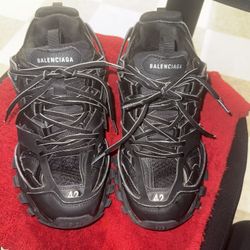 Balenciaga Track 42