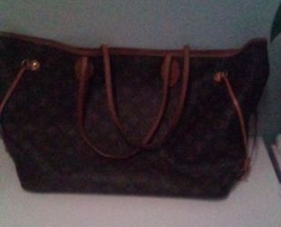 Women's Leather Carryall Bag