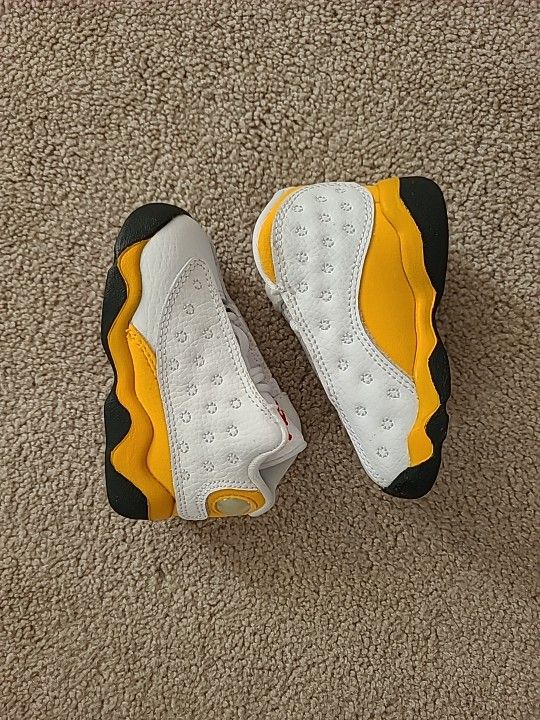 Air Jordan Retro 13 Size 4 Children