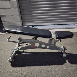 Weight Adjustable Bench