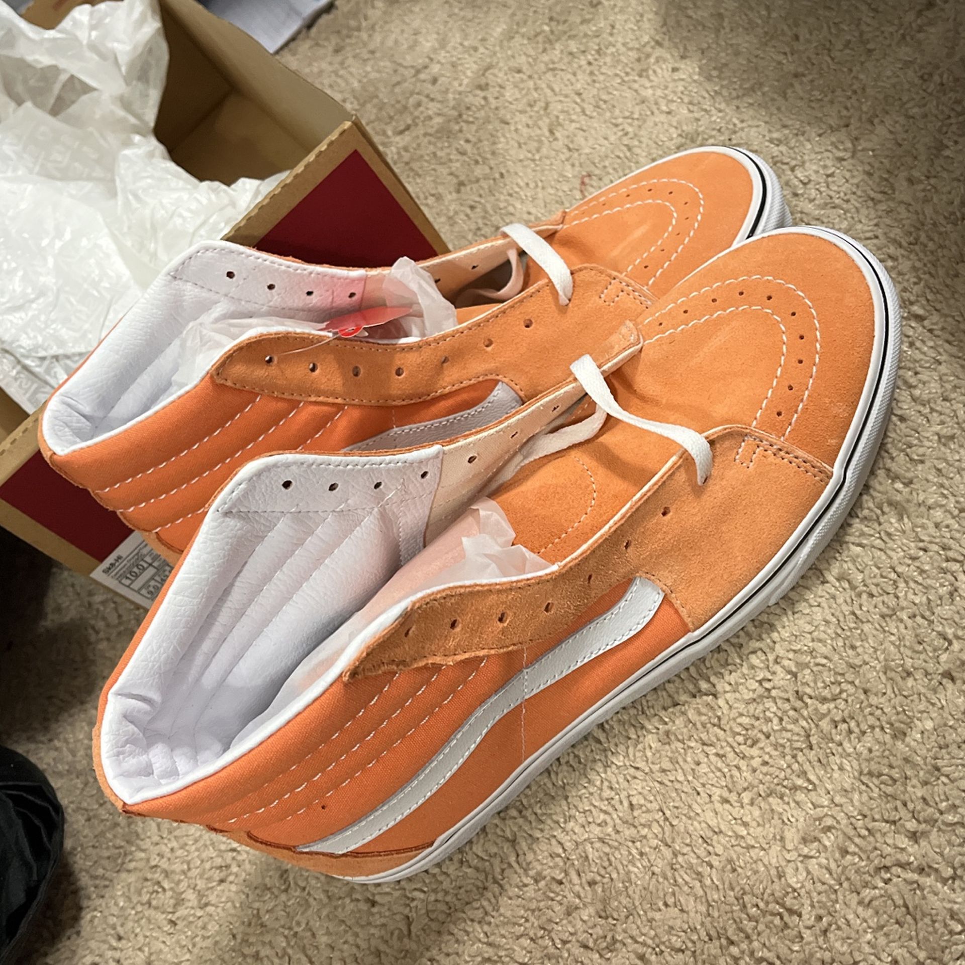 Sk8-Hi Cadmium Orange Vans (SIZE 10 MENS)