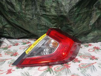 2016-21 Honda Civic Right Tail Light