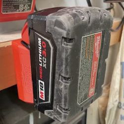 Milwaukee m18 Battery Mount 