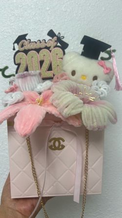 Hello kitty graduation gift bag