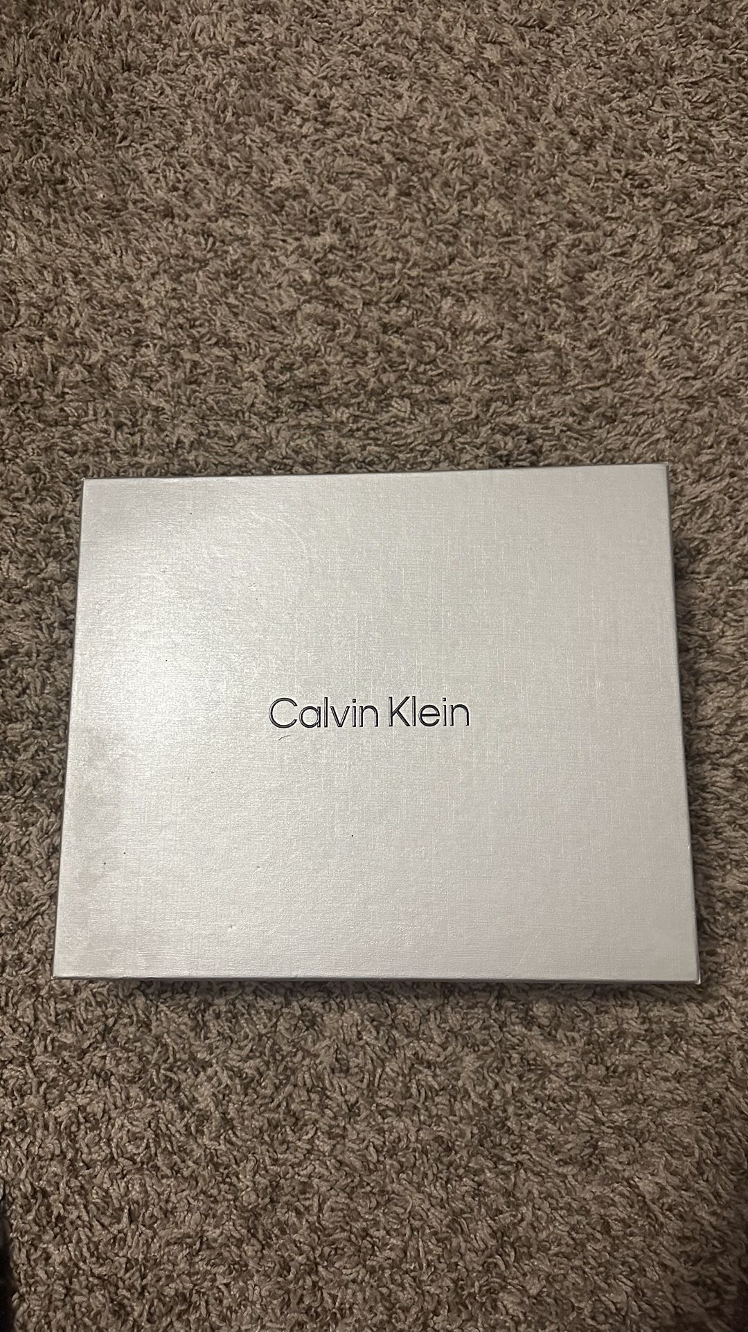 Calvin Klein Scarf/Beenie