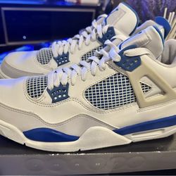 Air Jordan 4 Military Blue