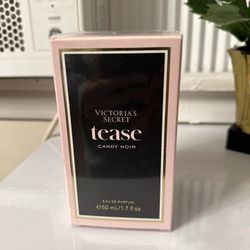 VS  Tease - Candy Noir Perfume