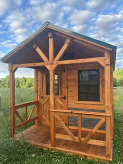 Cabin / Shed. Or Work / Play House