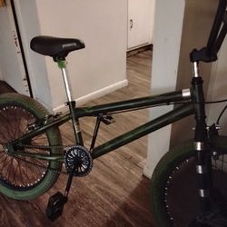 20" Camo Incognito Bicycle 