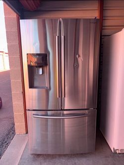 Samsung Stainless Steel Refrigerator And Freezer