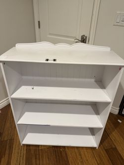 White Bookshelf 31x11.5x36