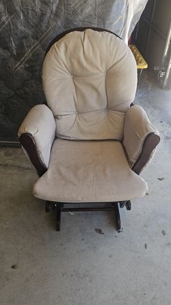 Great Condition Rocking Chair for Nursery