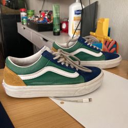 Vans 