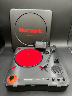 Numark PT01 Scratch Portable Turntable *6884