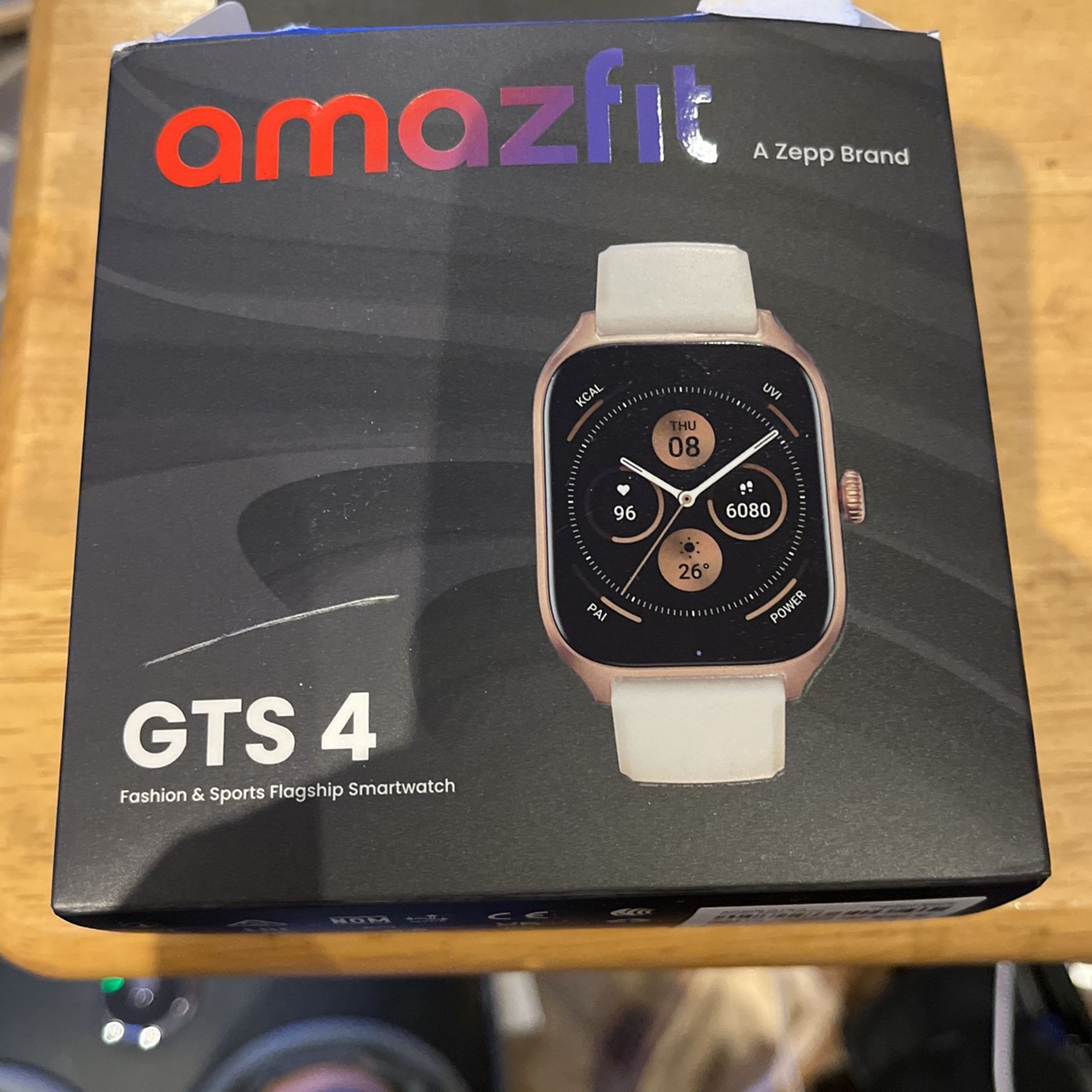 Amazfit GTS 4 Rose Gold/ White