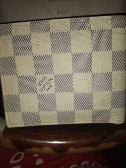 Authentic Louis Vuitton Purse for Sale in Lubbock, TX - OfferUp