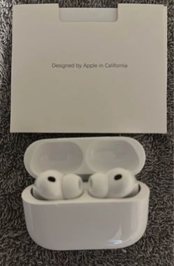 Apple AirPods Pro 3 with Wireless Charging Case
