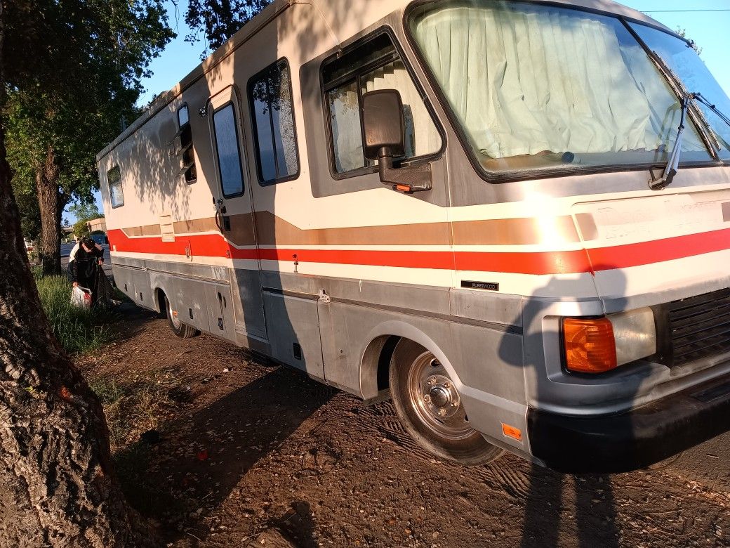 1993 Chevy P30 Pace arrow Motorhome