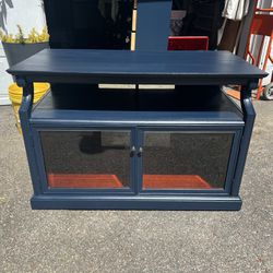 Tv / Media Stand Table